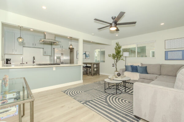 1675 Diamond St, San Diego, CA 92109 photo 2