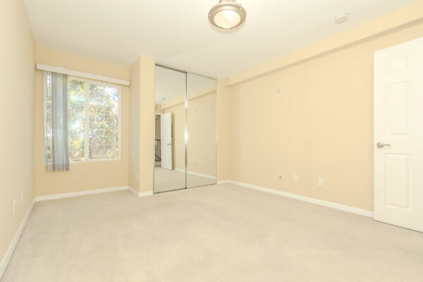 5252 Balboa Arms Dr #155, San Diego, CA 92117 photo 11