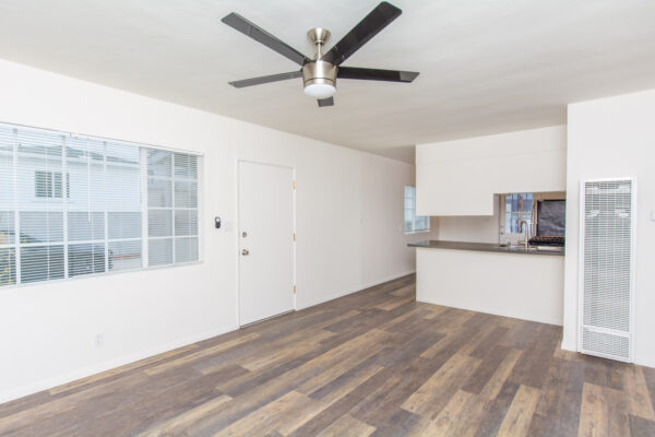 725 40th St, San Diego, CA 92102 photo 3