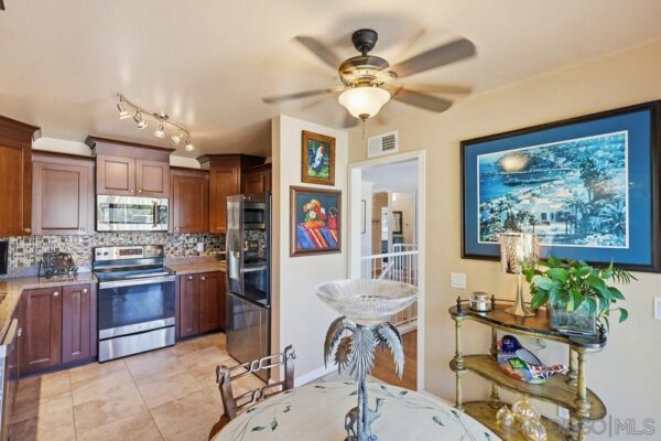 3041 Caminito Arenoso, San Diego, CA 92117 photo 9