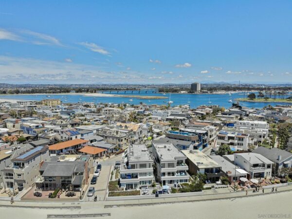 2689 Ocean Front Walk, San Diego, CA 92109 photo 42