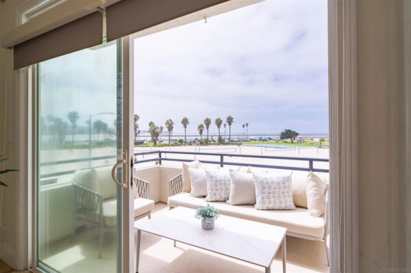 2689 Ocean Front Walk, San Diego, CA 92109 photo 7
