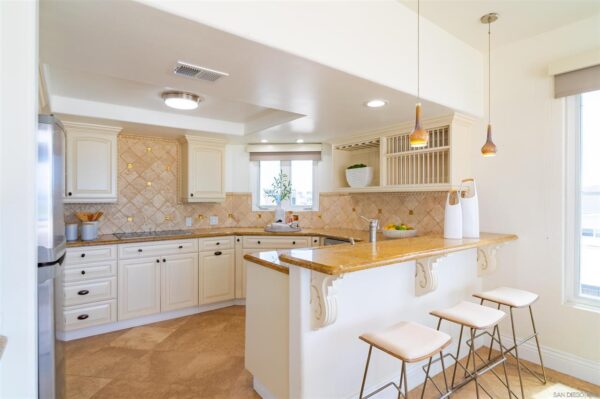 2689 Ocean Front Walk, San Diego, CA 92109 photo 12