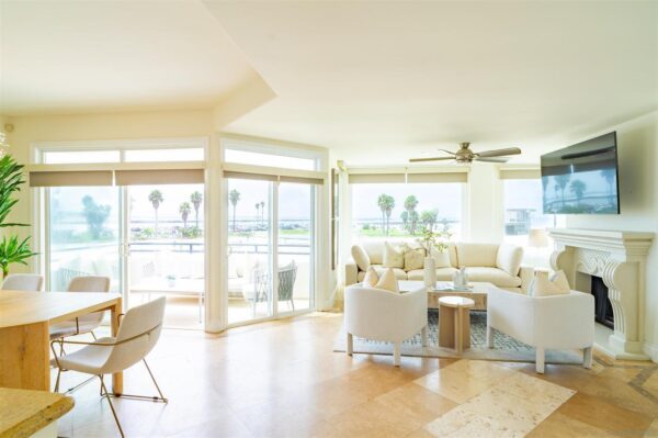 2689 Ocean Front Walk, San Diego, CA 92109 photo 3
